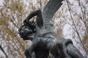 The iShares US Fallen Angels High Yield Corp Bond UCITS ETF has listed on LSE.